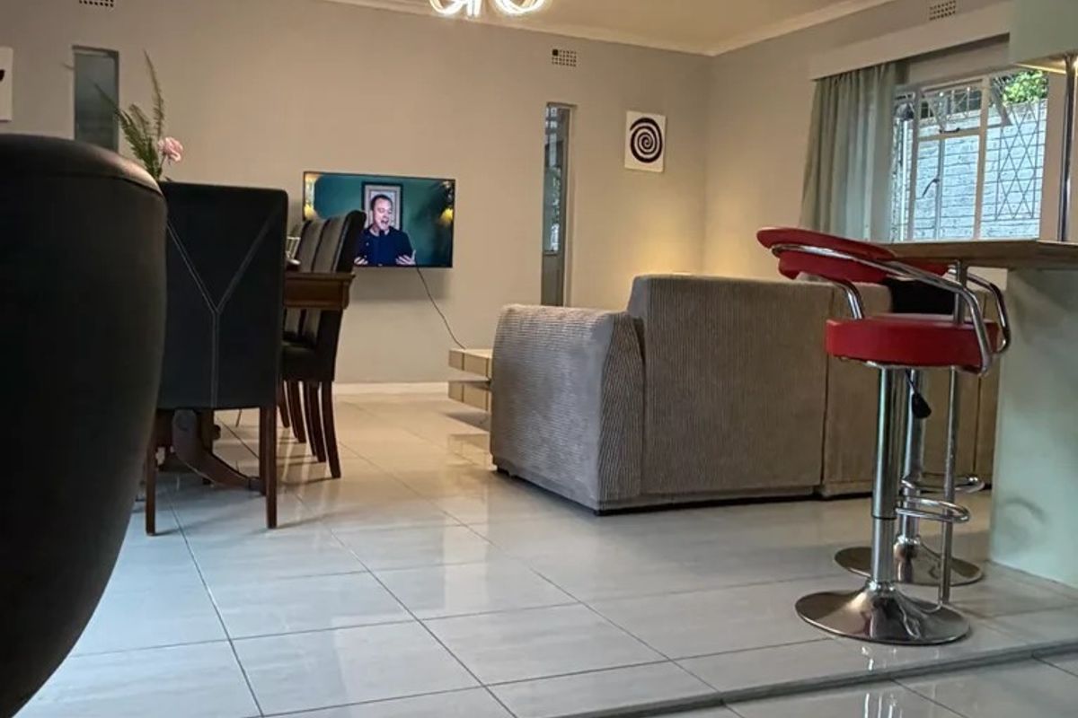 Apartment Rental Monthly In Randburg - Photo 4