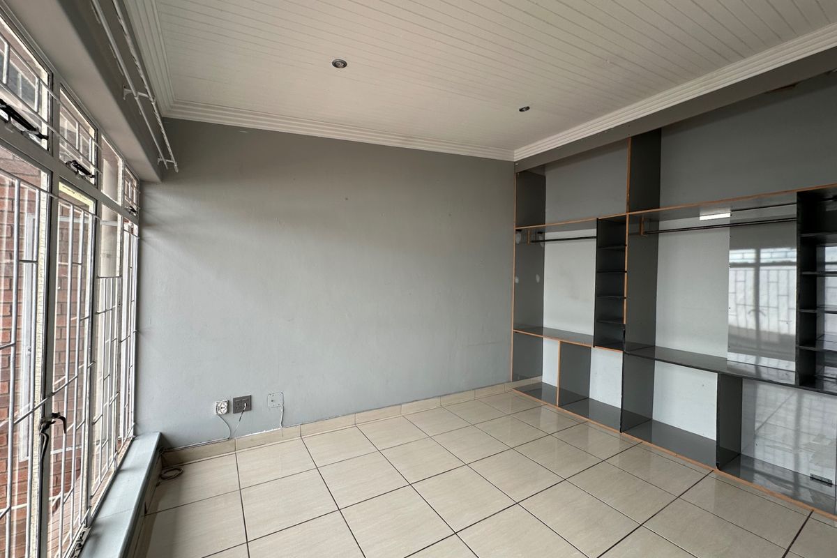 Townhouse For Sale In Pretoria - Photo 4
