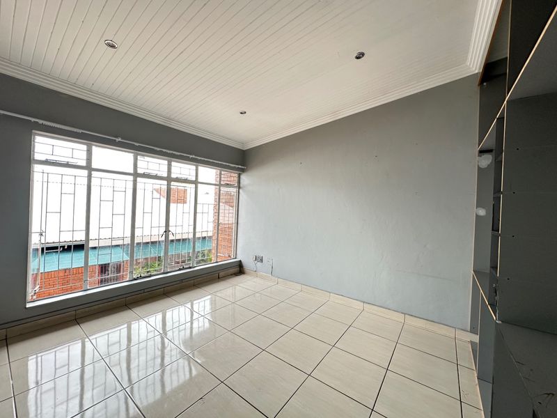 Townhouse For Sale In Pretoria - Photo 5