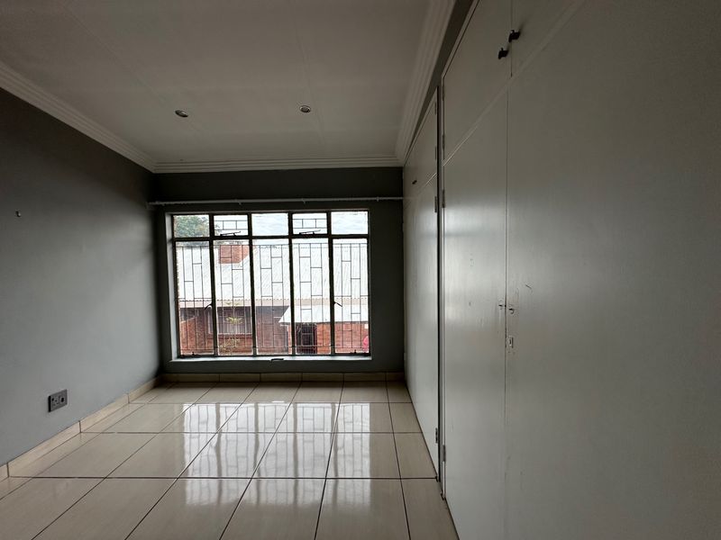 Townhouse For Sale In Pretoria - Photo 4