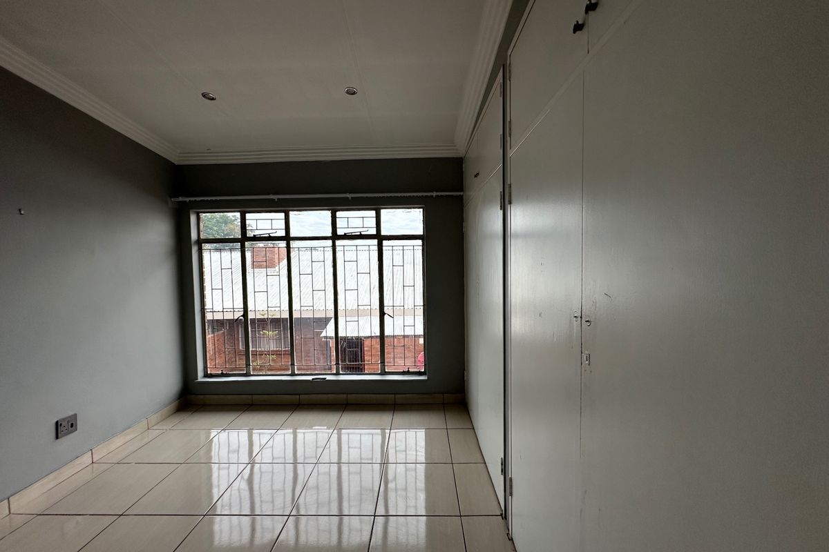 Townhouse For Sale In Pretoria - Photo 4