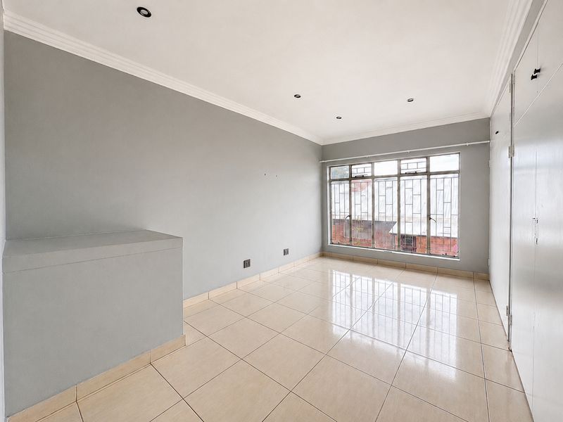 Townhouse For Sale In Pretoria - Photo 5