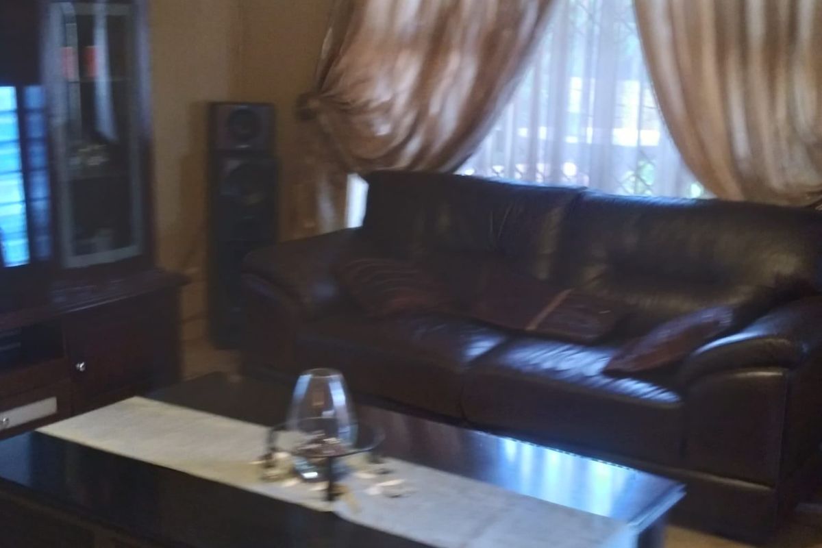 House For Sale In Pretoria - Photo 4