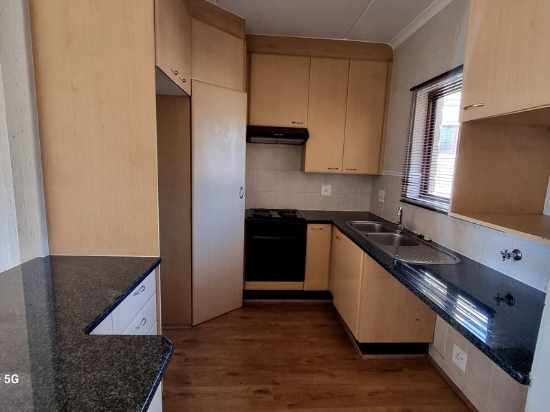 Apartment Rental Monthly In Sandton - Photo 7