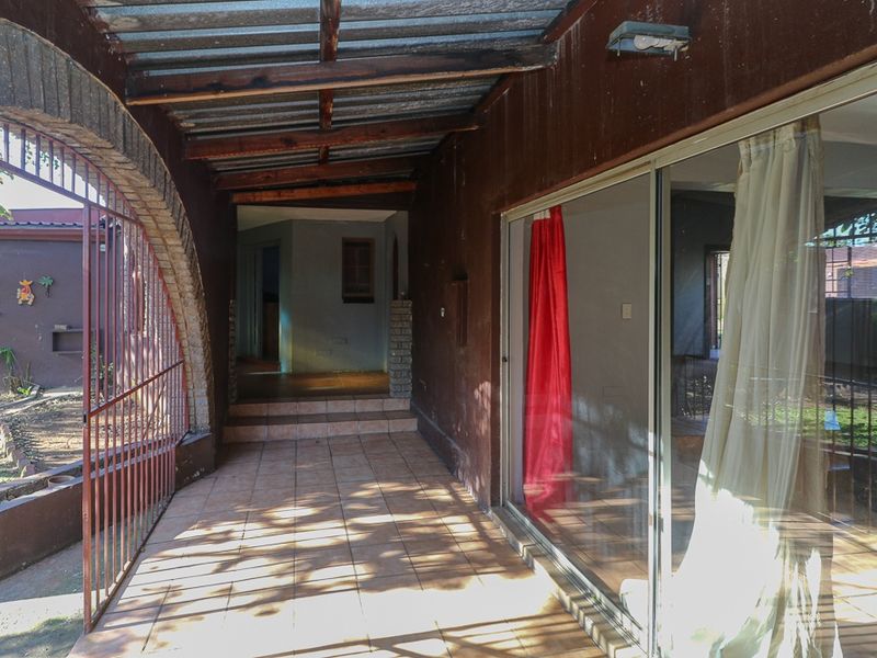 House For Sale In Springs - Photo 2