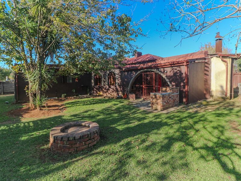 House For Sale In Springs - Photo 1