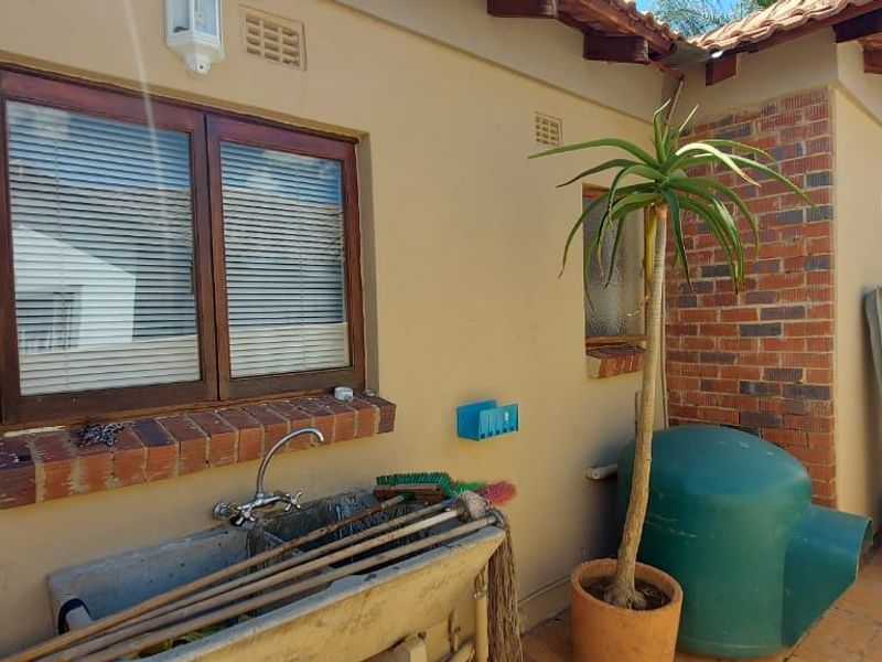 House For Sale In Johannesburg - Photo 7