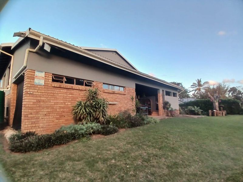 House Pending Sale In Port Shepstone - Photo 3