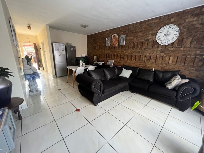Apartment For Sale In Germiston - Photo 7