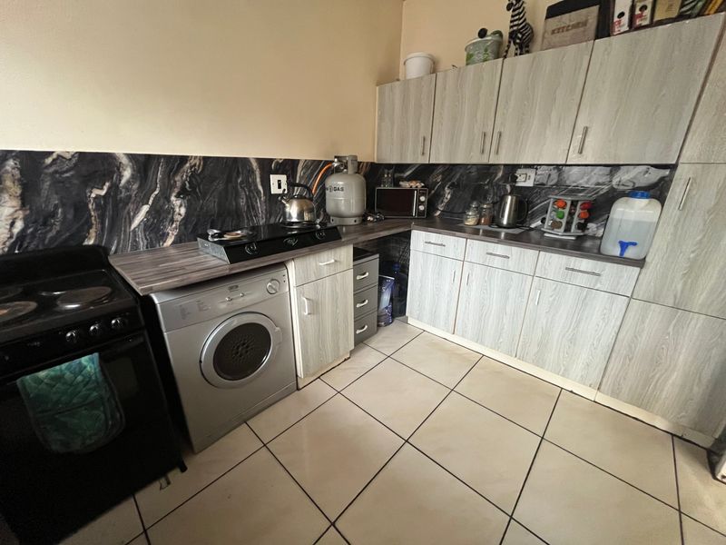 Apartment For Sale In Germiston - Photo 9