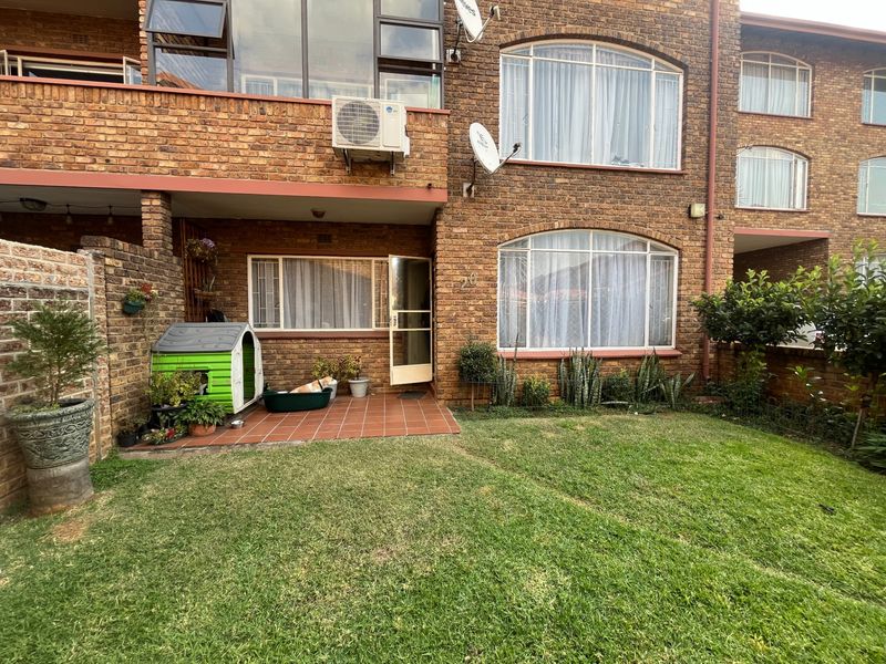 Apartment For Sale In Germiston - Photo 2