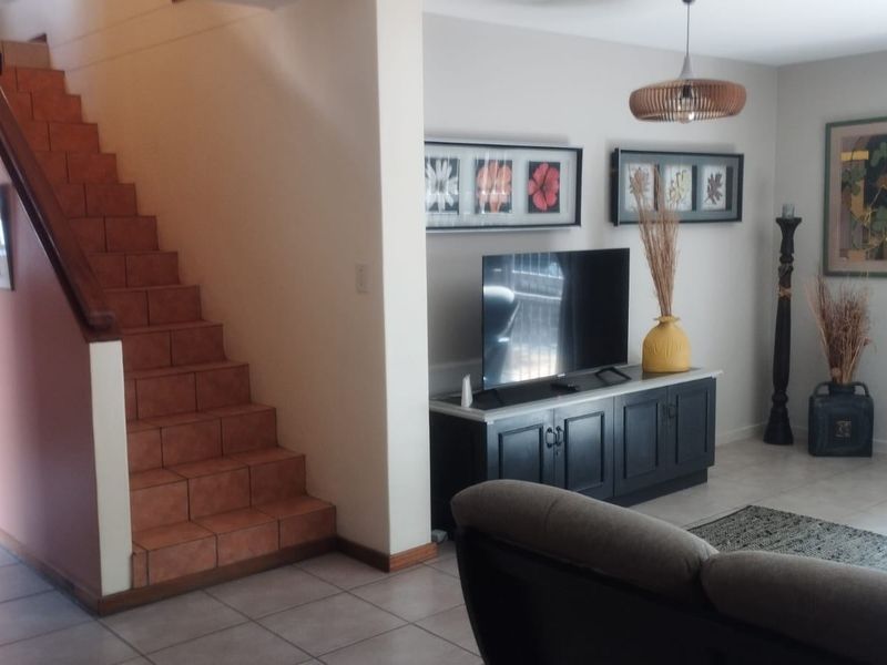 Townhouse For Sale In Pretoria - Photo 8