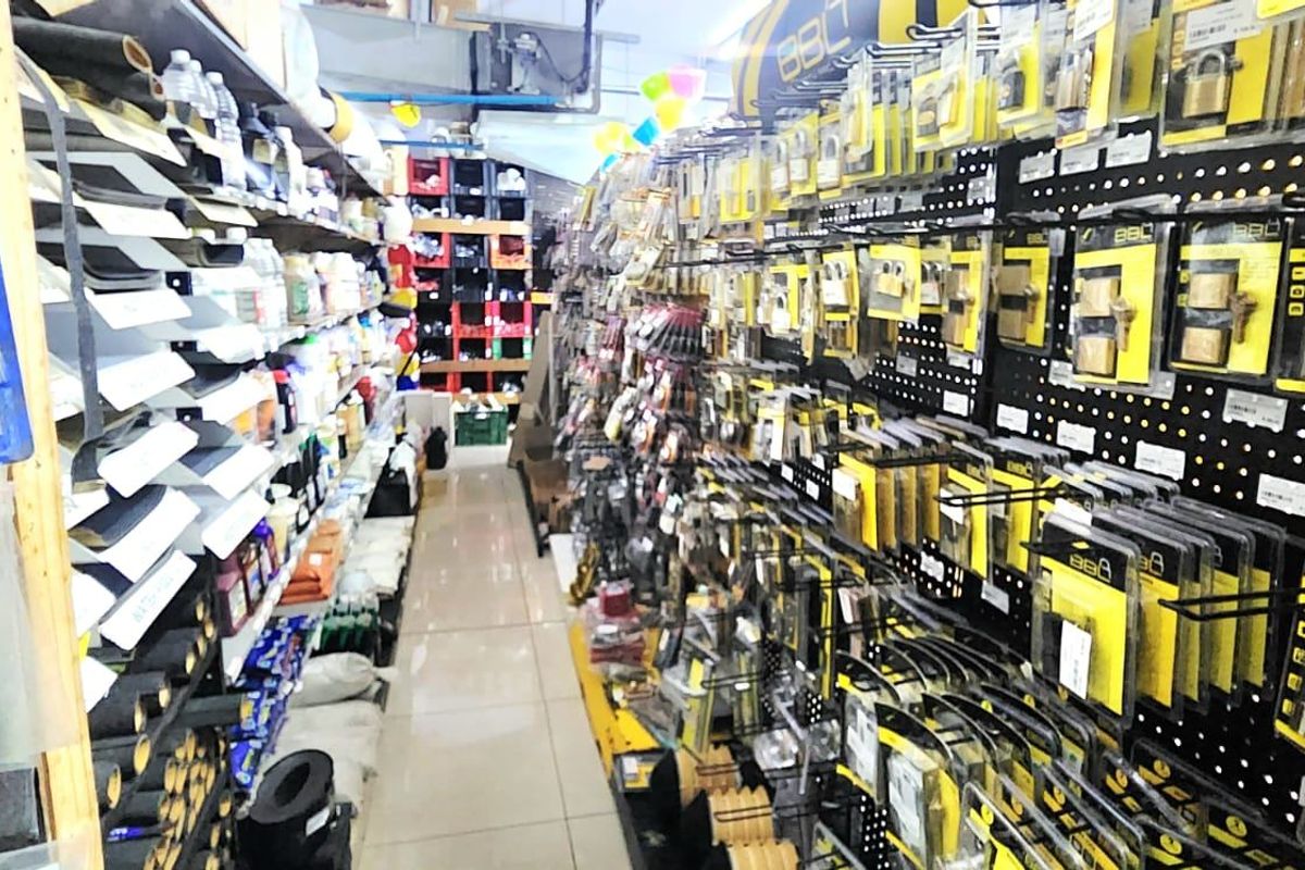 Commercial For Sale In Margate - Photo 3