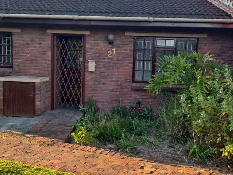 House For Sale In Kuils River - Photo 2