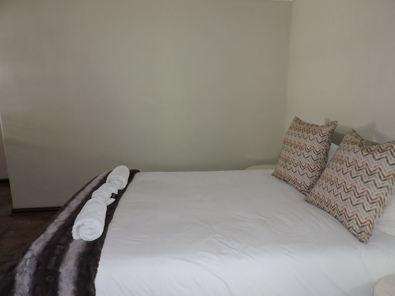Apartment Rental Monthly In Hillcrest - Photo 6