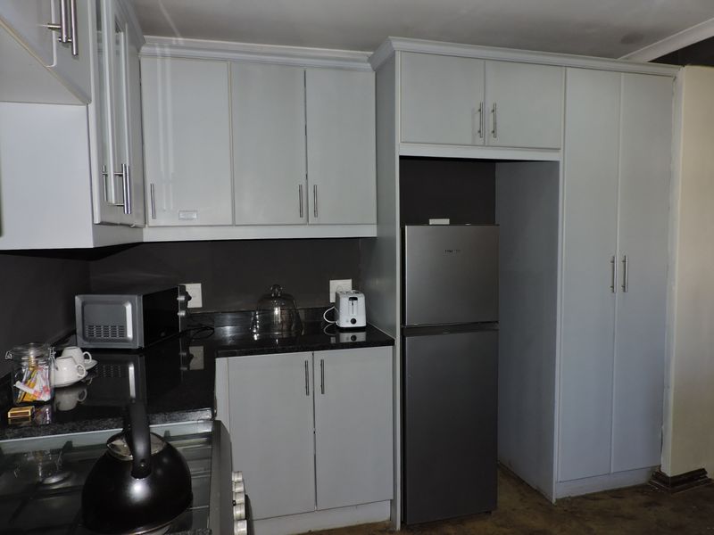 Apartment Rental Monthly In Hillcrest - Photo 10