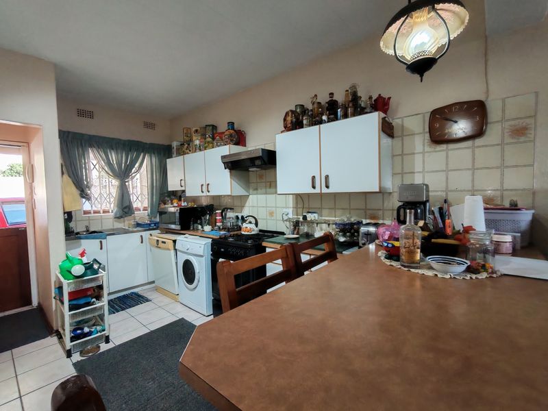 Apartment For Sale In Margate - Photo 5