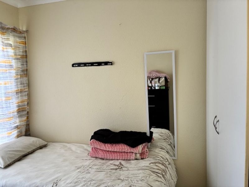 Apartment For Sale In Johannesburg - Photo 3