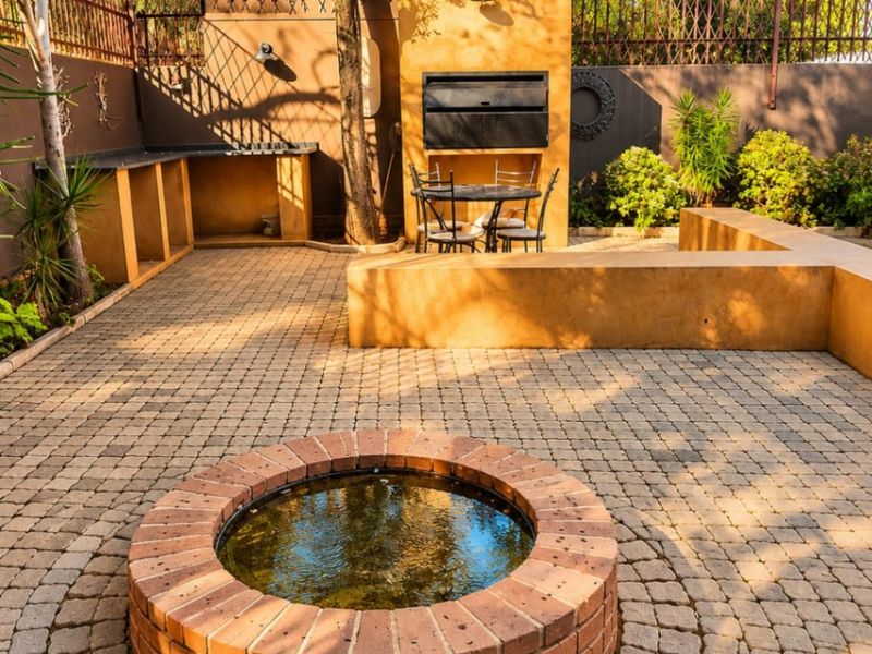 Townhouse For Sale In Pretoria - Photo 1