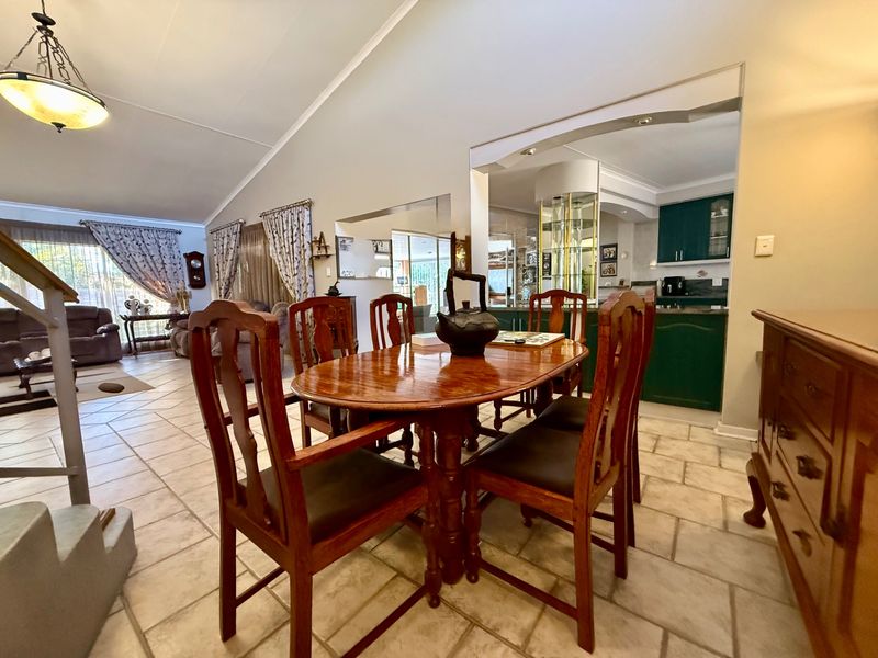 Townhouse For Sale In Bloemfontein - Photo 4