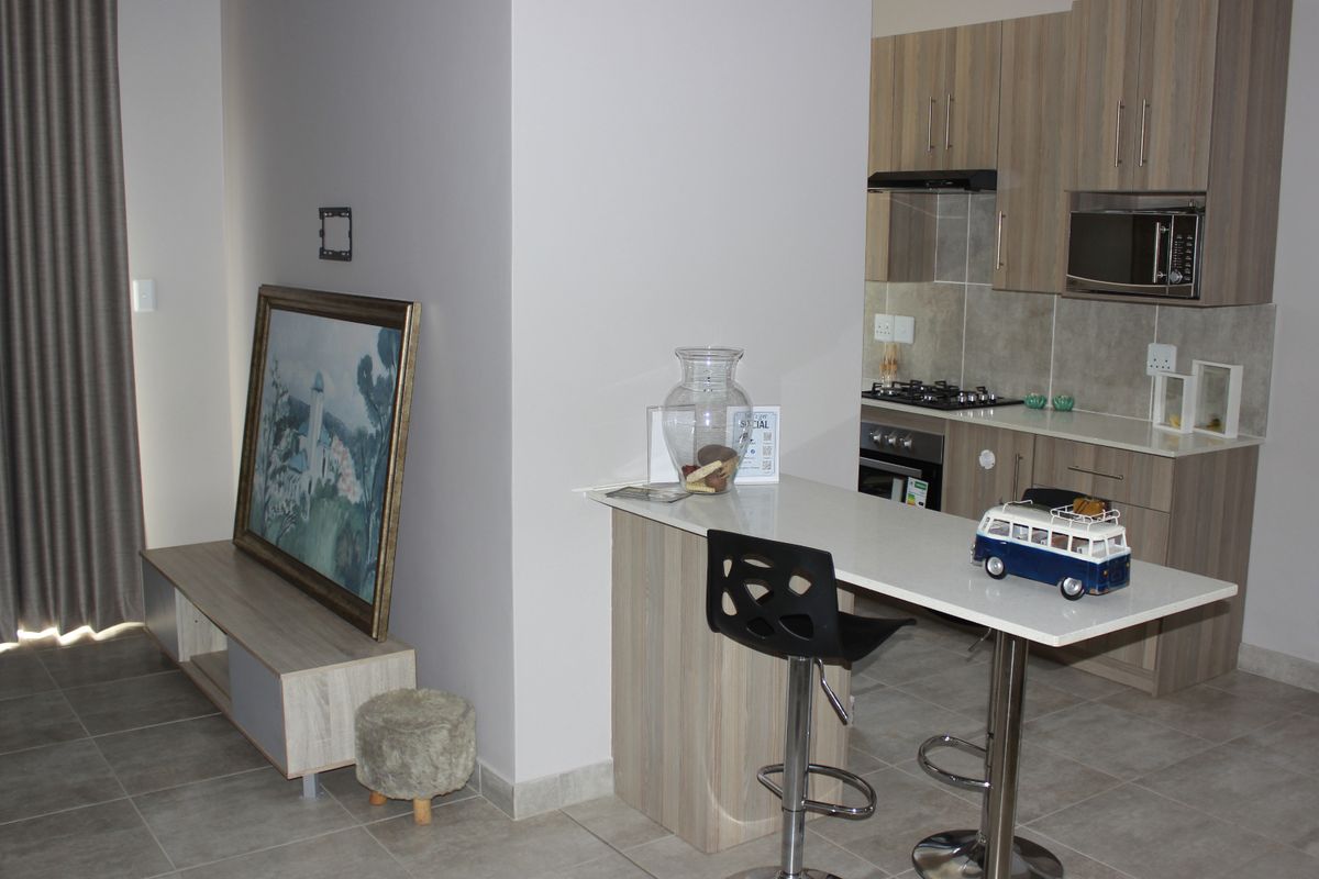 House For Sale In Witbank - Photo 5