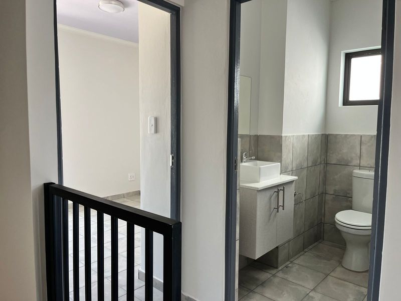 Townhouse For Sale In Centurion - Photo 6