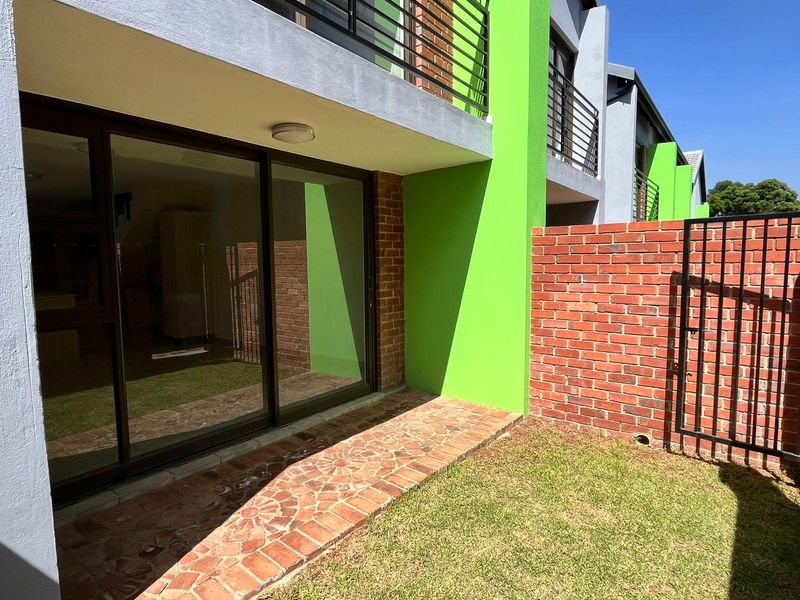 Townhouse For Sale In Centurion - Photo 2
