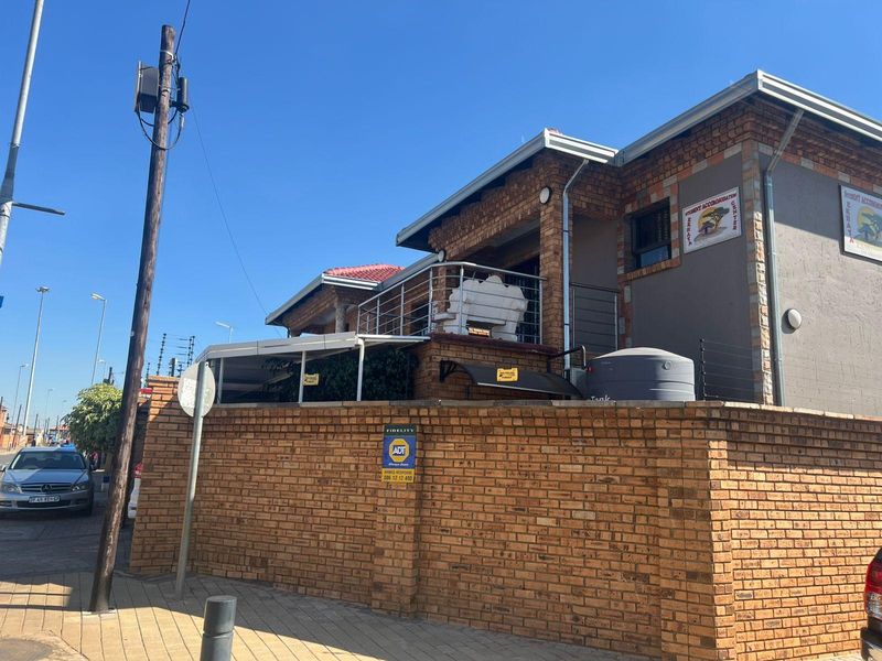 House For Sale In Soweto - Photo 3