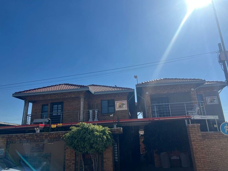House For Sale In Soweto - Photo 4