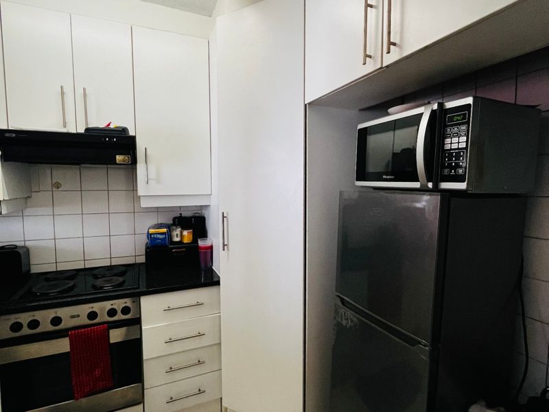 Townhouse For Sale In Sandton - Photo 4