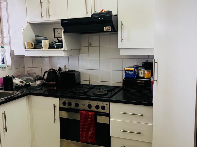 Townhouse For Sale In Sandton - Photo 3