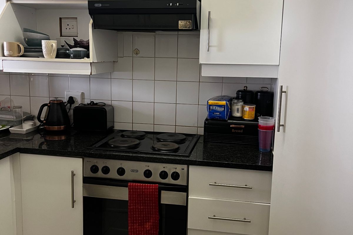Townhouse For Sale In Sandton - Photo 2