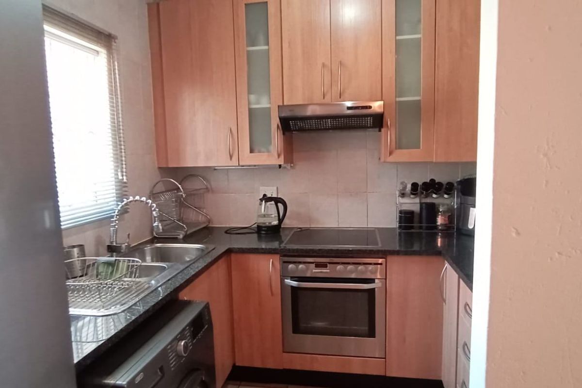 Apartment For Sale In Midrand - Photo 3