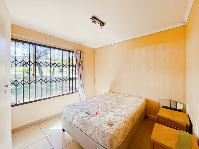Townhouse For Sale In Midrand - Photo 9