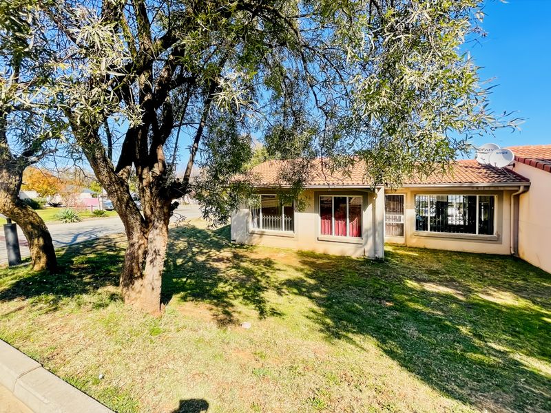 Townhouse For Sale In Midrand - Photo 1