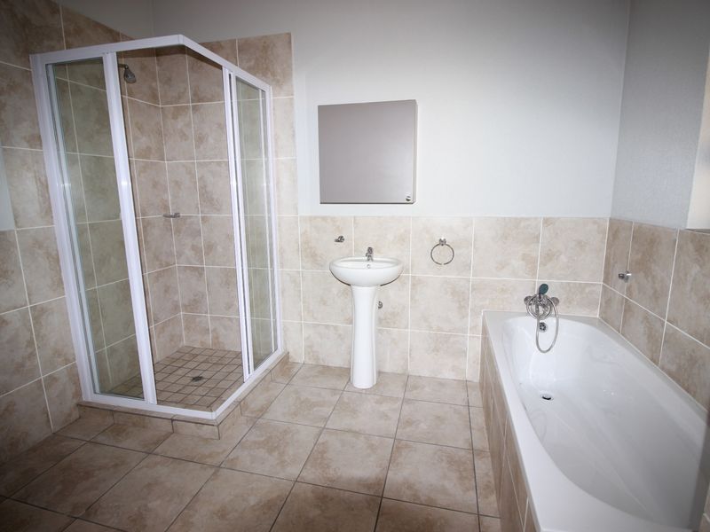 Apartment For Sale In Boksburg - Photo 10