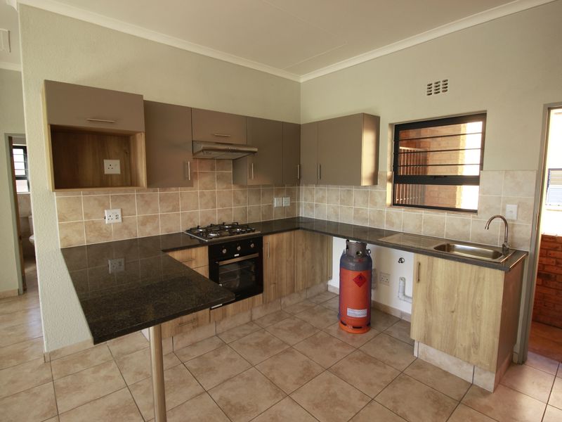 Apartment For Sale In Boksburg - Photo 9