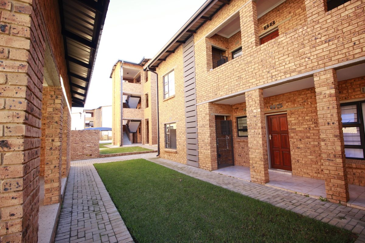 Apartment For Sale In Boksburg - Photo 4