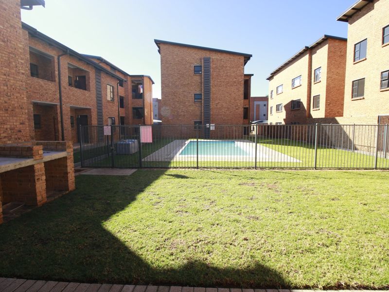 Apartment For Sale In Boksburg - Photo 3