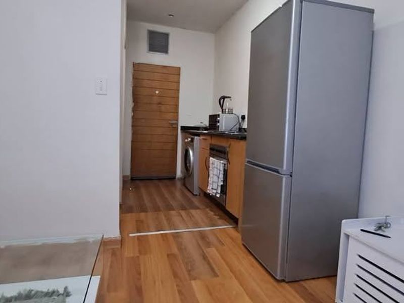 Apartment Rental Monthly In Johannesburg - Photo 6