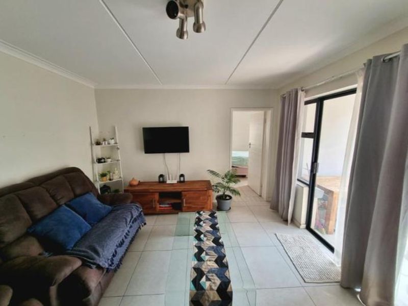 Apartment Rental Monthly In Edenvale - Photo 3