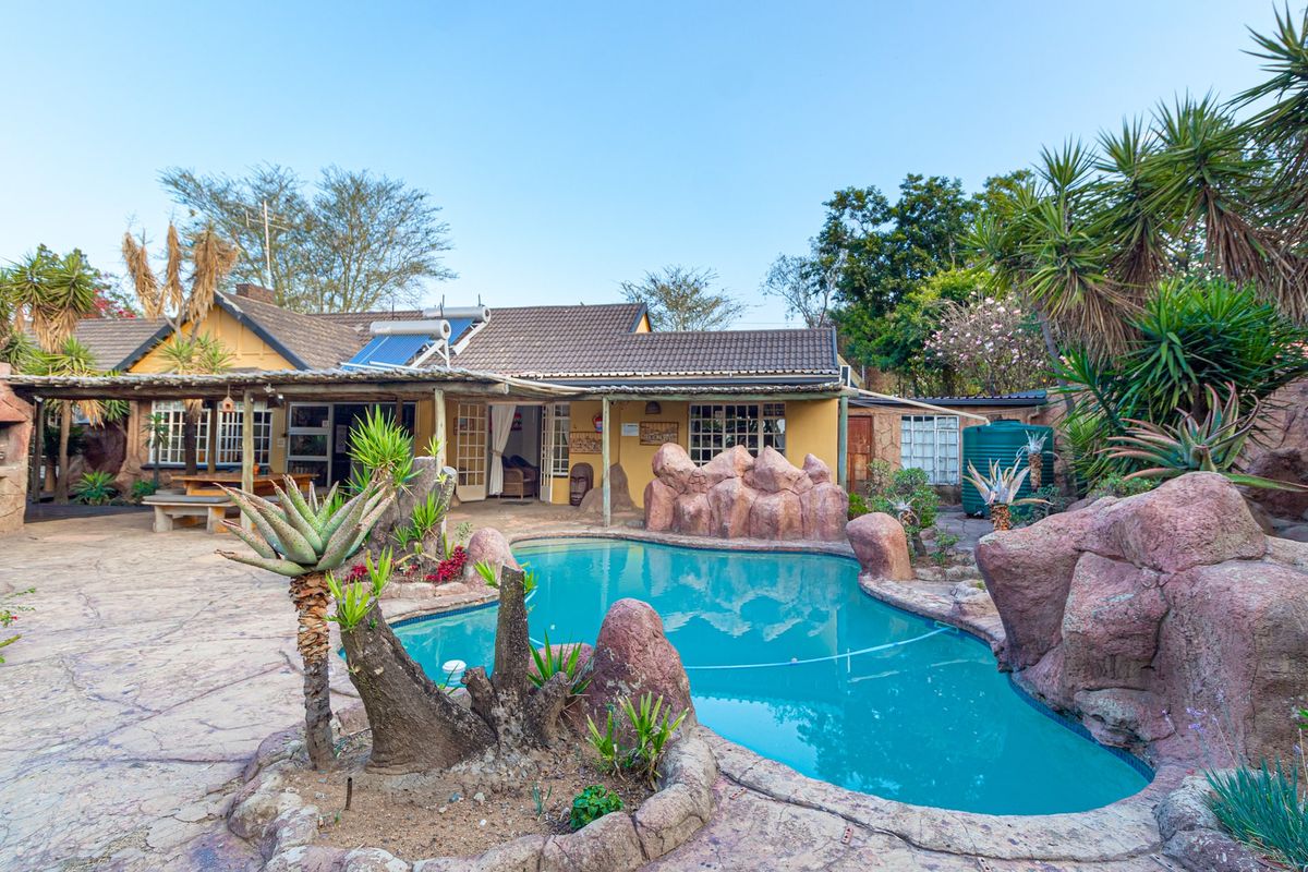 House For Sale In Sandton - Photo 2