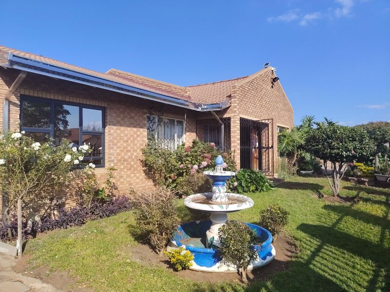 House For Sale In Nigel - Photo 1