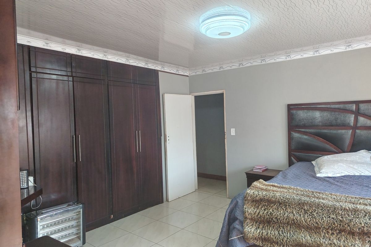 House For Sale In Nigel - Photo 5