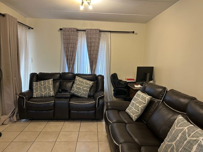 Apartment Rental Monthly In Midrand - Photo 8
