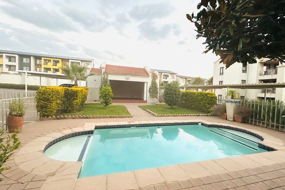 Apartment Rental Monthly In Midrand - Photo 4