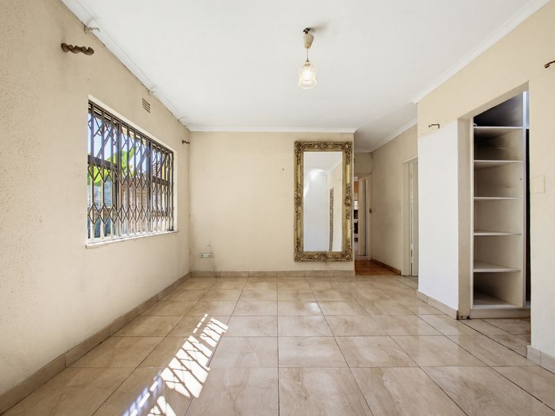 House For Sale In Benoni - Photo 2