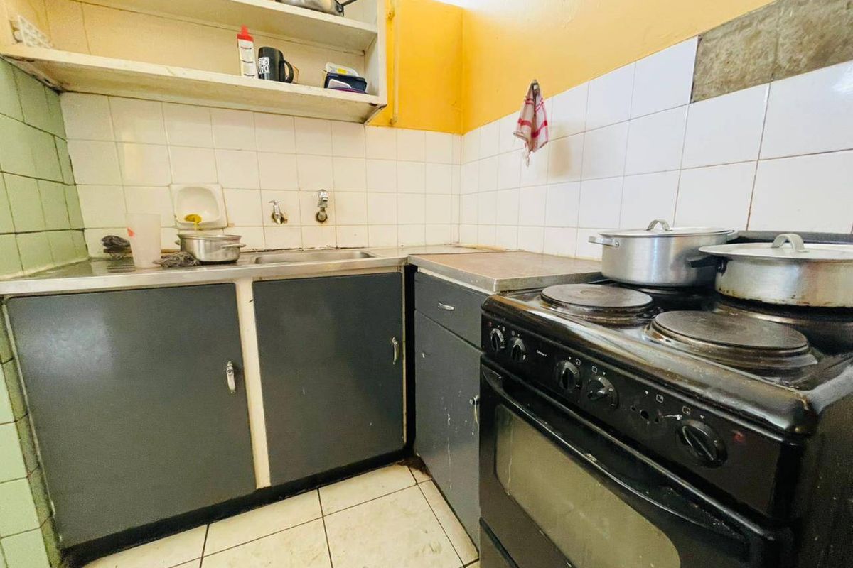 Apartment For Sale In Pretoria - Photo 5