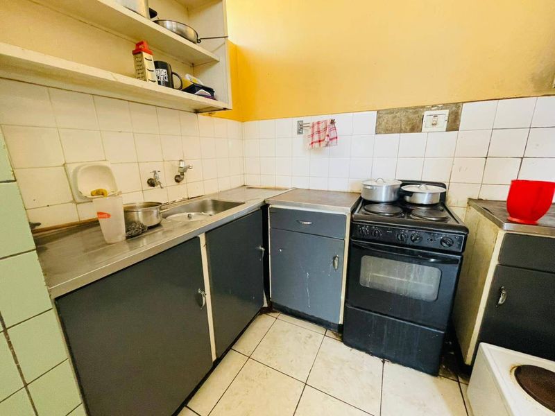 Apartment For Sale In Pretoria - Photo 4