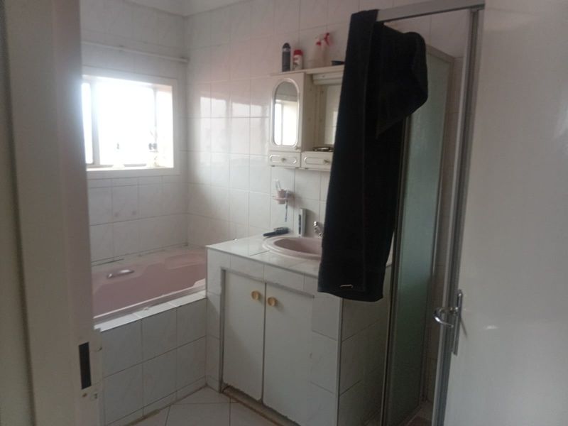 Apartment For Sale In Boksburg - Photo 4